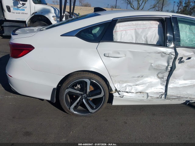 1HGCV3F26NA028218 Honda Accord Hybrid Sport
