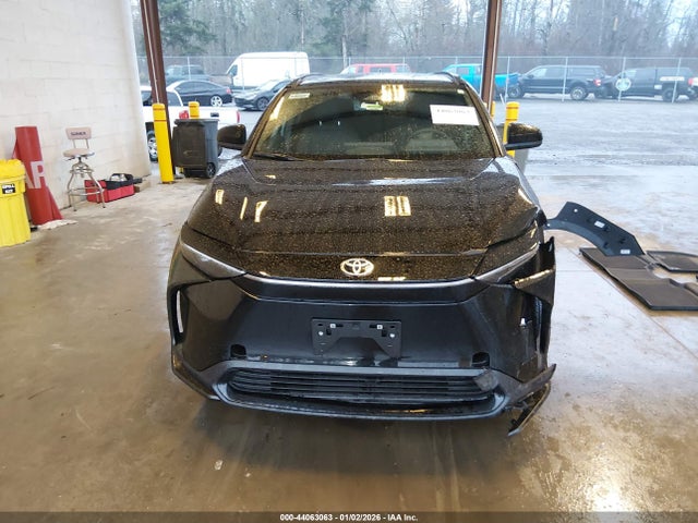 Toyota BZ4X XLE 2025 JTMAAAAA0SA073039 Image 12