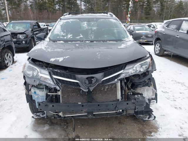 2T3WFREV4FW170531 Toyota Rav4 Xle