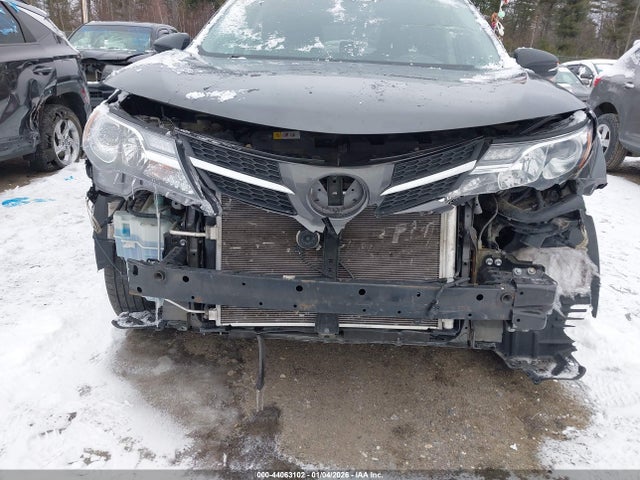 2T3WFREV4FW170531 Toyota Rav4 Xle