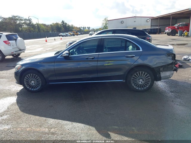 55SWF4KB3FU041584 Mercedes-Benz C 300 Luxury 4matic