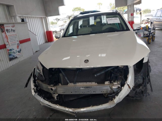 2018 Mercedes-benz Glc 300 მანქანა იყიდება აუქციონზე, vin: WDC0G4JB0JV067022, აუქციონის ნომერი: 44063109