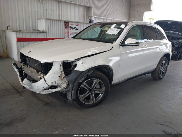 2018 Mercedes-benz Glc 300 მანქანა იყიდება აუქციონზე, vin: WDC0G4JB0JV067022, აუქციონის ნომერი: 44063109
