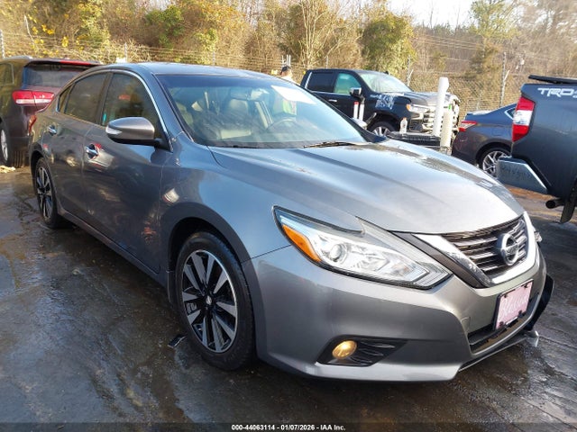 2017 Nissan Altima 2.5 Sl მანქანა იყიდება აუქციონზე, vin: 1N4AL3APXHC488401, აუქციონის ნომერი: 44063114
