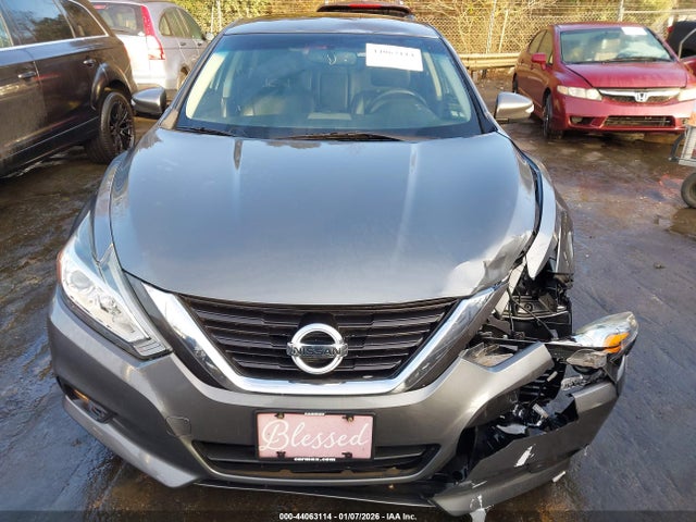 Продажа на аукционе авто 2017 Nissan Altima 2.5 Sl, vin: 1N4AL3APXHC488401, номер лота: 44063114
