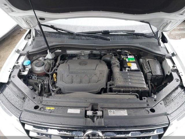 3VV3B7AX1JM184912 Volkswagen Tiguan 2.0t Se/2.0t Sel