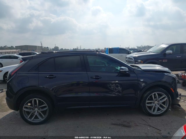 44063150 :رقم المزاد ، 1GYFZER46NF143522 vin ، 2022 Cadillac Xt4 Fwd Sport مزاد بيع