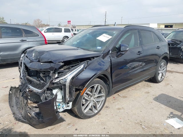 2022 CADILLAC XT4 1GYFZER46NF143522 Photo 1