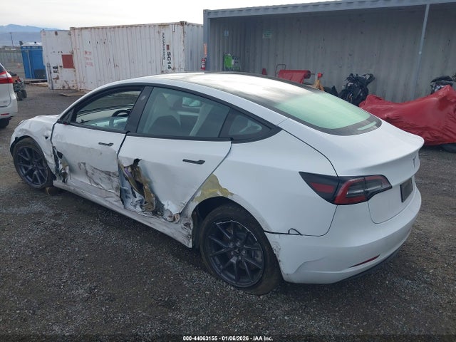 Продажа на аукционе авто 2023 Tesla Model 3 Rear-wheel Drive, vin: 5YJ3E1EAXPF626849, номер лота: 44063155