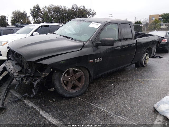 2016 RAM 1500 1C6RR6FT6GS404797 Photo 1