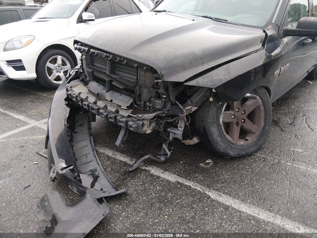 2016 RAM 1500 1C6RR6FT6GS404797 Photo 5