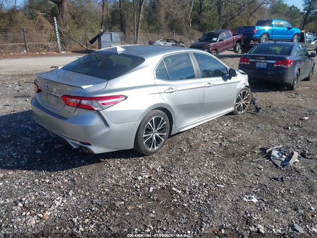 2020 TOYOTA CAMRY 4T1G11AK0LU900780 Photo 3