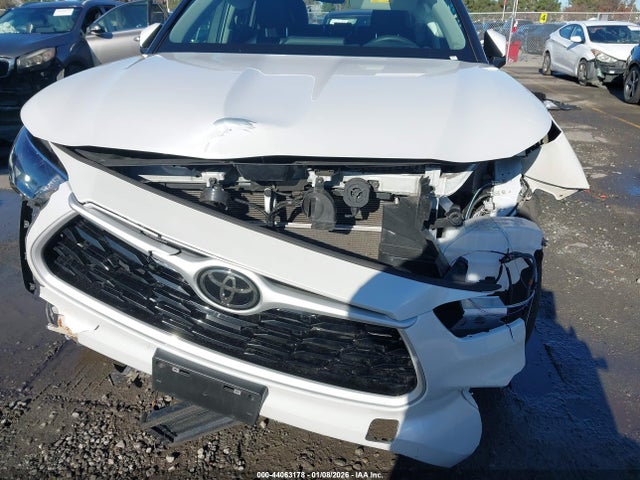 Toyota Highlander Hybrid Xle 2025 5TDKBRCH4SS654525 Image 6
