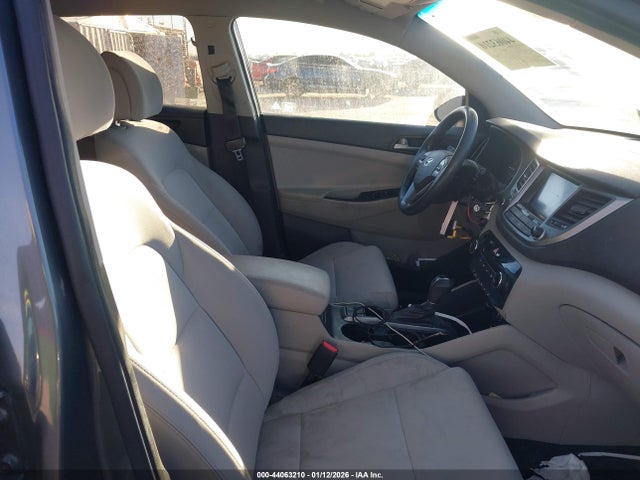 KM8J33A40JU691535 Hyundai TUCSON SEL