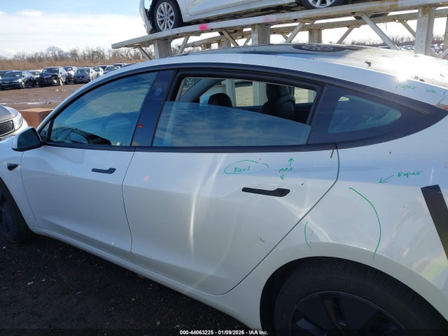 Tesla Model 3 Long Range Dual Motor All-wheel Drive 2024 5YJ3E1EB8RF734124 Image 14