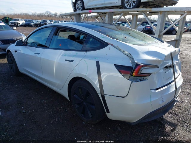 2024 TESLA MODEL 3 5YJ3E1EB8RF734124 Photo 2