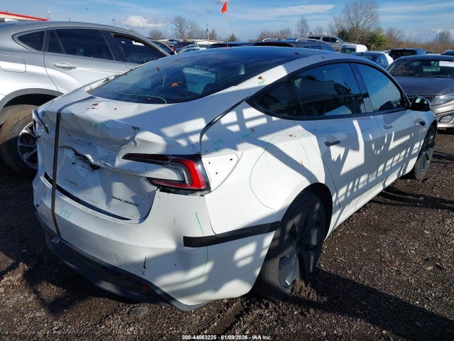 2024 TESLA MODEL 3 5YJ3E1EB8RF734124 Photo 3