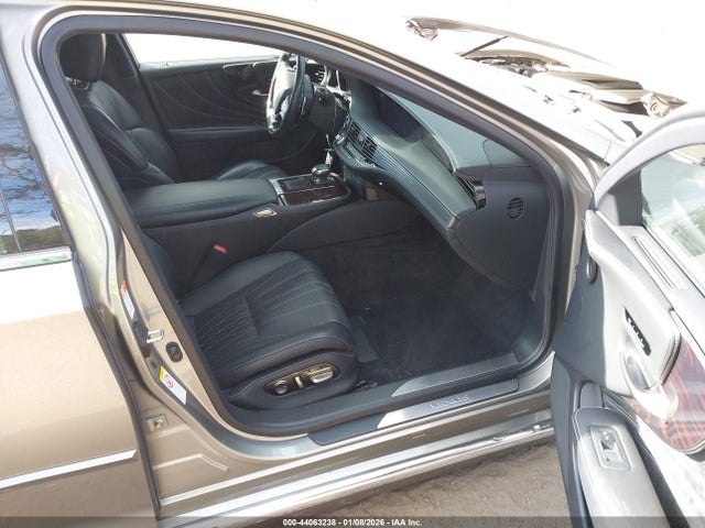 2018 LEXUS LS 500H JTHCYLFFXJ5000982 Photo 4