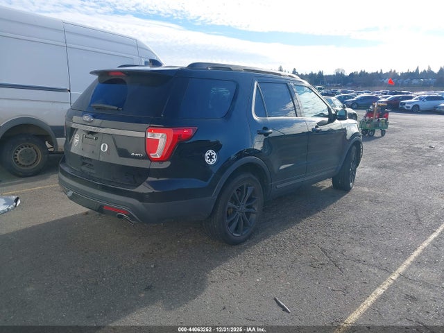 1FM5K8D88HGD82257 Ford EXPLORER XLT