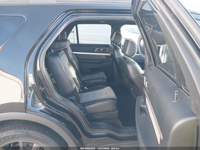 1FM5K8D88HGD82257 Ford EXPLORER XLT