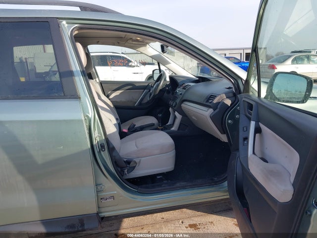 Subaru Forester 2.5i Premium 2015 JF2SJADC4FG528240 Image 5