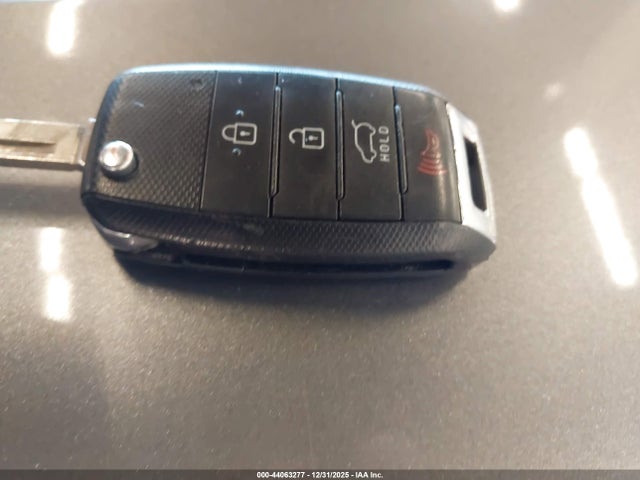 2016 KIA SORENTO 5XYPGDA37GG123793 Photo 10