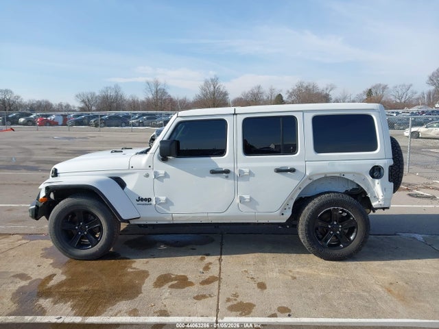 1C4HJXEG6LW150985 Jeep Wrangler Unlimited Sahara Altitude