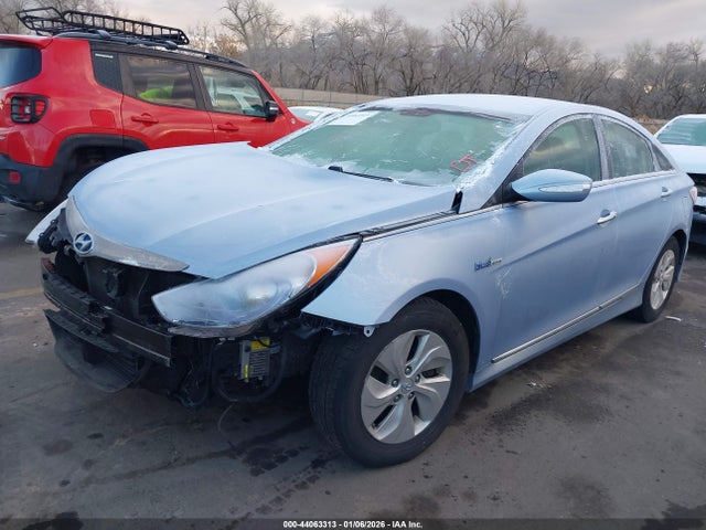 Hyundai SONATA HYBRID 2014 KMHEC4A4XEA114185 Image 2