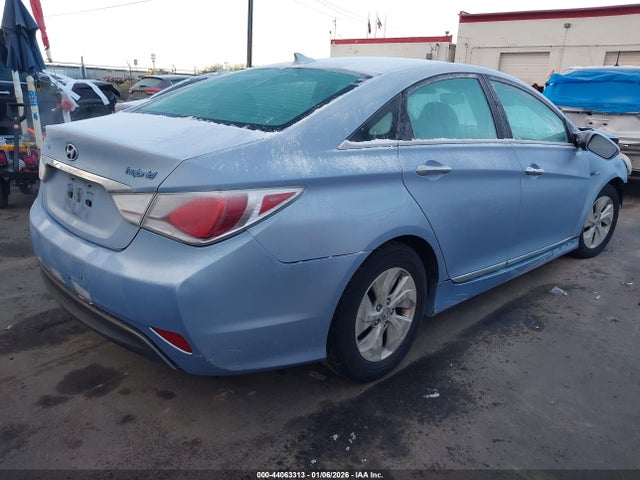 Hyundai SONATA HYBRID 2014 KMHEC4A4XEA114185 Image 4
