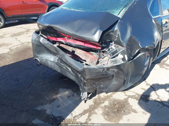 2G1WA5E35F1138856 Chevrolet Impala Limited Ls
