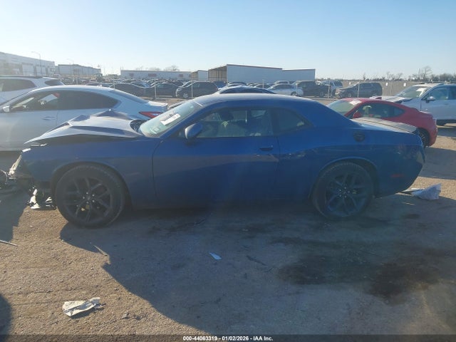 Продаж на аукціоні авто 2021 Dodge Challenger Sxt, vin: 2C3CDZAG3MH530969, номер лоту: 44063319