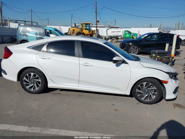 Honda CIVIC EX 2018 2HGFC2F72JH518997 Image 13
