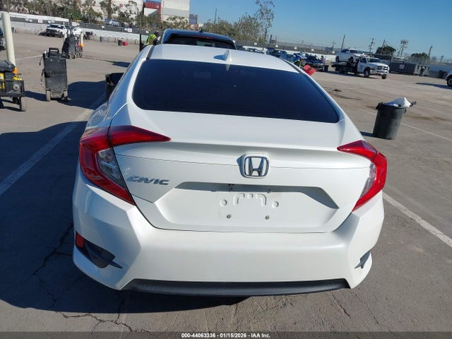 Honda CIVIC EX 2018 2HGFC2F72JH518997 Image 16