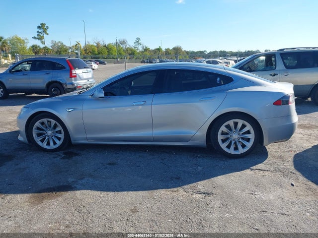 Tesla Model S 60d/70d/75d/85d/90d 2016 5YJSA1E2XGF150182 Image 14
