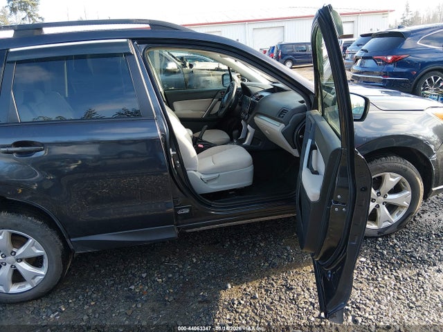 Subaru Forester 2.5i Premium 2014 JF2SJAEC8EH558395 Image 5