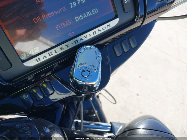 2016 HARLEY-DAVIDSON FLHTK 1HD1KEL18GB660008 Photo 10