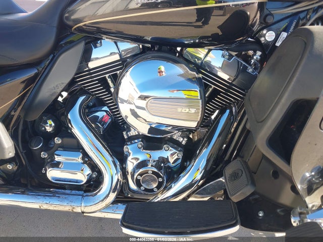 2016 HARLEY-DAVIDSON FLHTK 1HD1KEL18GB660008 Photo 7