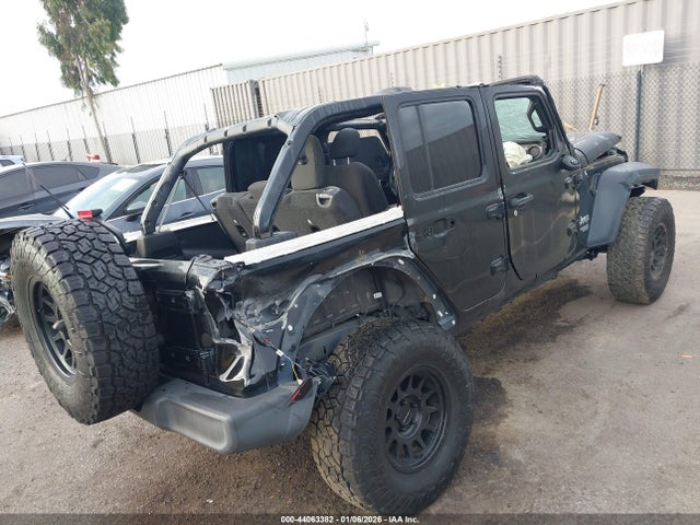 1C4HJXDGXKW649417 Jeep Wrangler Unlimited Sport S 4x4
