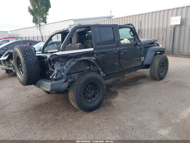 1C4HJXDGXKW649417 Jeep Wrangler Unlimited Sport S 4x4