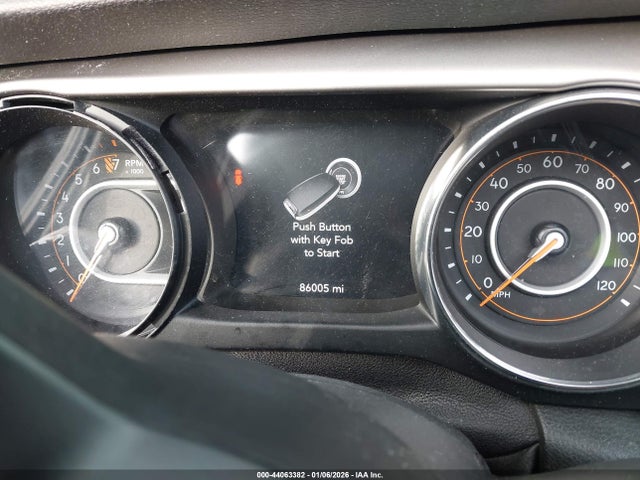 1C4HJXDGXKW649417 Jeep Wrangler Unlimited Sport S 4x4