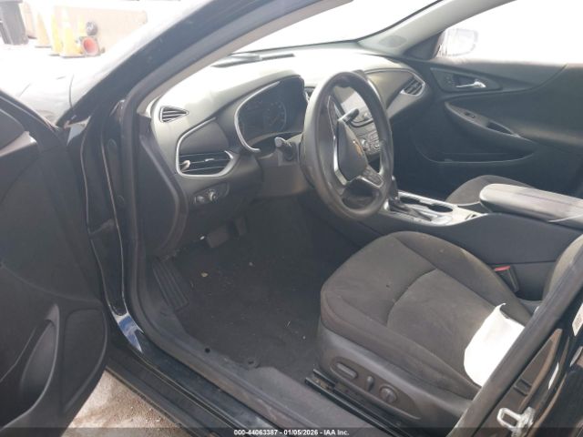 2020 CHEVROLET MALIBU 1G1ZD5ST1LF067734 Photo 4