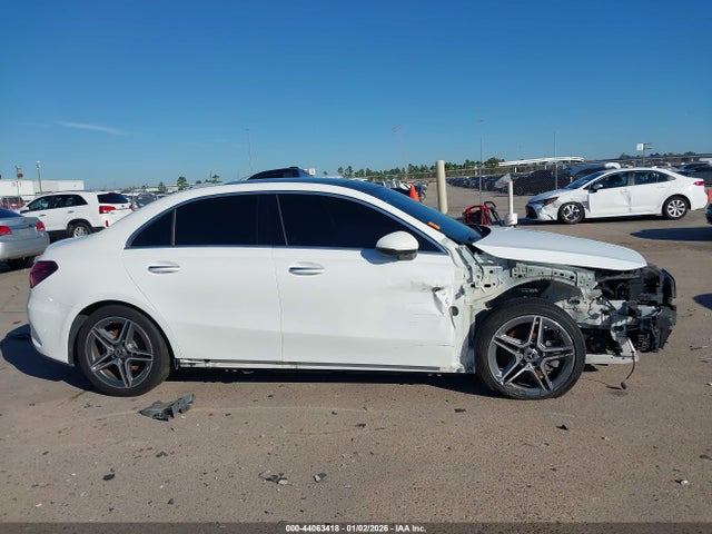 2022 Mercedes-benz A 220 4matic მანქანა იყიდება აუქციონზე, vin: W1K3G4FB7NJ363184, აუქციონის ნომერი: 44063418