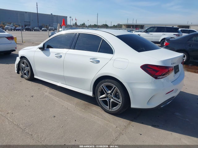 2022 Mercedes-benz A 220 4matic მანქანა იყიდება აუქციონზე, vin: W1K3G4FB7NJ363184, აუქციონის ნომერი: 44063418