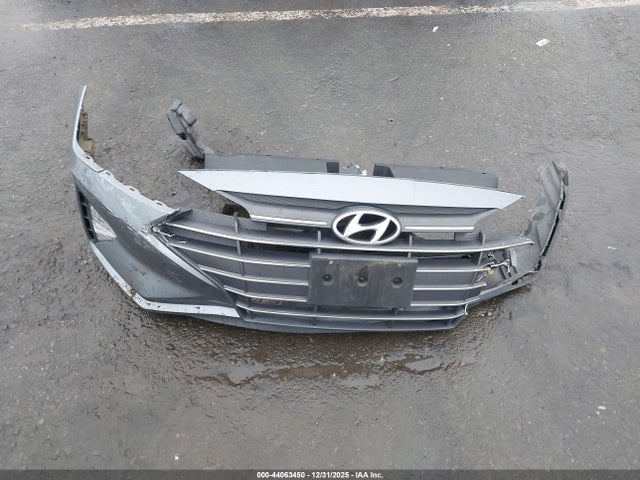 KMHD74LF9KU822498 Hyundai ELANTRA SE