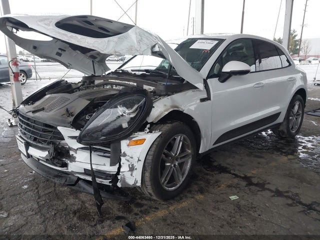 2021 PORSCHE MACAN WP1AA2A59MLB08546 Photo 1