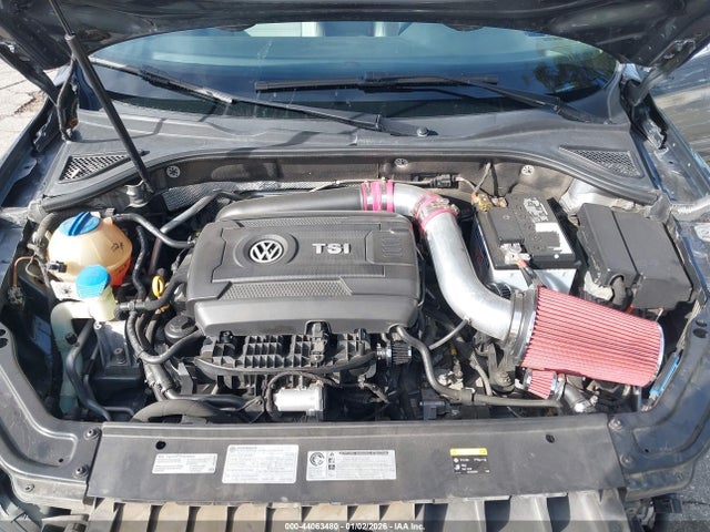 1VWDT7A31HC023322 Volkswagen Passat 1.8t R-line