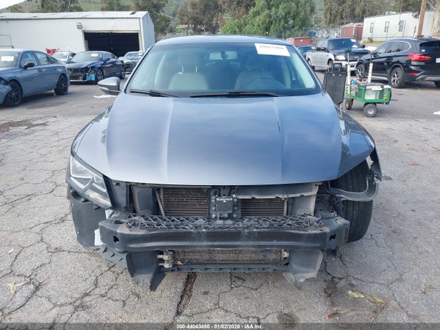 1VWDT7A31HC023322 Volkswagen Passat 1.8t R-line