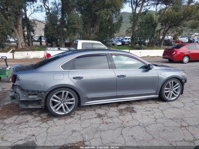 1VWDT7A31HC023322 Volkswagen Passat 1.8t R-line