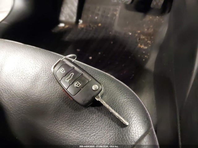 2017 Audi A3 2.0t Premium მანქანა იყიდება აუქციონზე, vin: WAUB8GFF2H1024874, აუქციონის ნომერი: 44063500