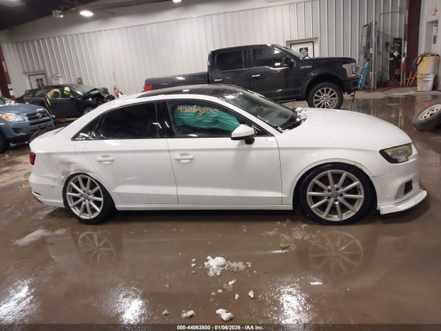 2017 Audi A3 2.0t Premium მანქანა იყიდება აუქციონზე, vin: WAUB8GFF2H1024874, აუქციონის ნომერი: 44063500